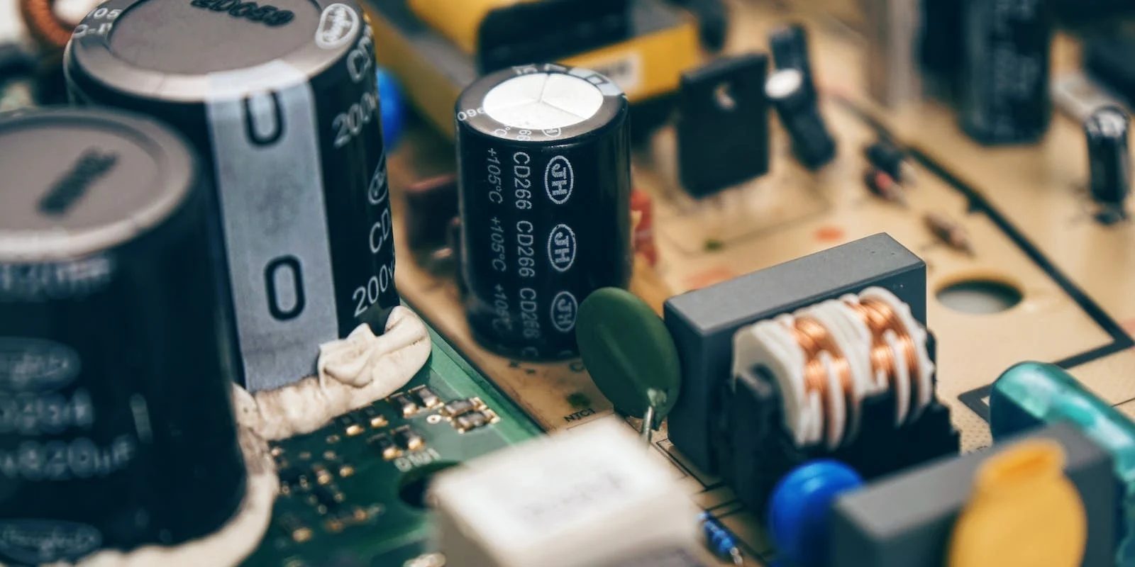 能量无限·驰骋未来——探索动力电池PLM的壮阔舞台