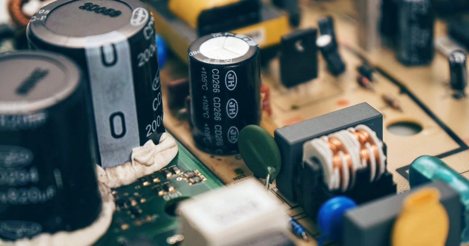 能量无限·驰骋未来——探索动力电池PLM的壮阔舞台