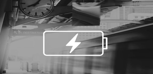 中国首台蓄电式干线牵引机车投入组装