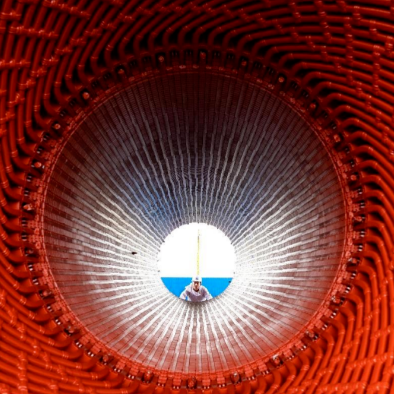 湖北应城300MW压缩空气储能项目实现发电机定子成功吊装