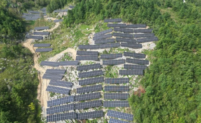 重庆巫山山地光伏项目首批80兆瓦并网成功