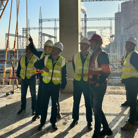 副总经理陈小平检查新疆电厂工程项目，强调安全、质量和党建