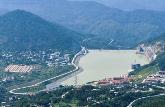 福建厦门抽水蓄能电站2#引水系统提前安装成功